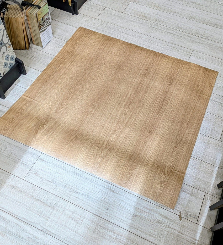 Vinilo Autoadhesivo Roble Natural – Resistente al Agua - C5 Coverings